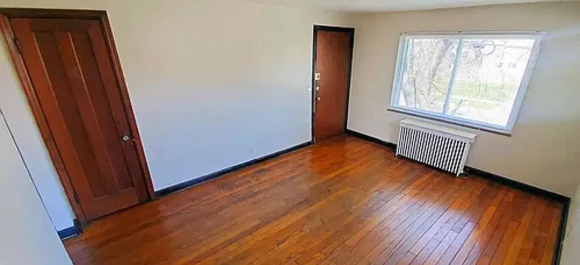 1 bed, $900 — Photo 2