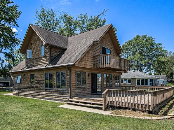 48762 Main St, Lawrence, MI 49064