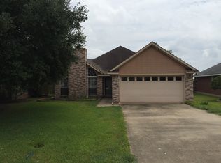 205 S Parkridge Dr, Haughton, LA 71006