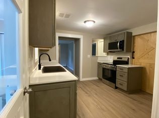 9100 Main St APT 4, Clarence, NY 14031