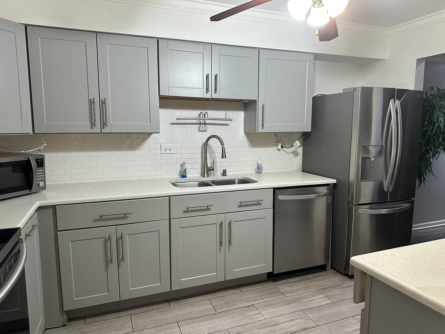 2 bed, 1242 sqft, $2,000 — Photo 2