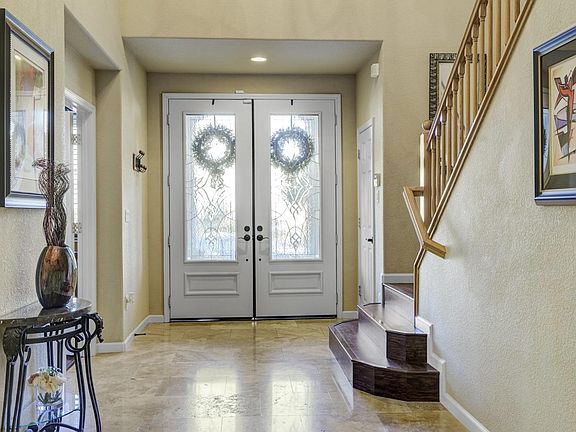 5th image of 943 Rio Grande Drive