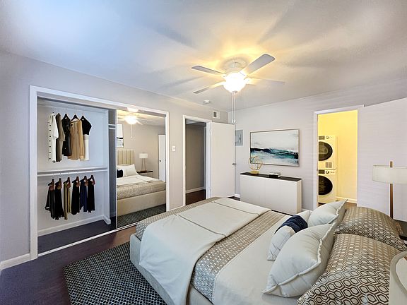 3rd image of 4559 1/2 Avenue A #204