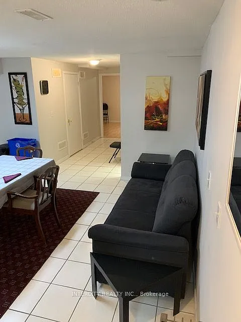 2 bed, $2,050 — Photo 4