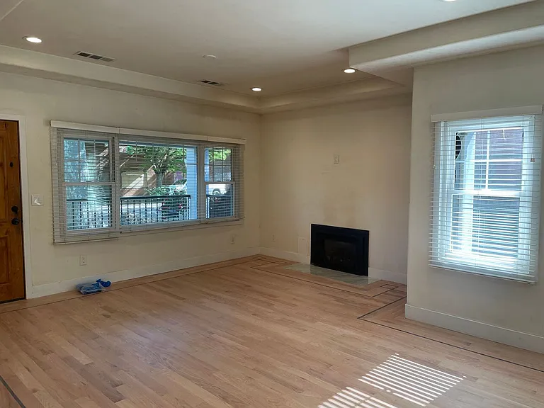 3018 D St — Photo 4
