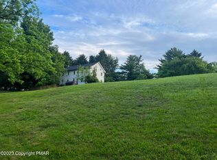 824 Gilbert Rd, Effort, PA 18330