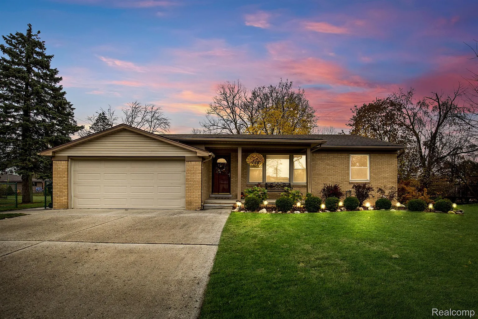 53298 Tundra Dr photo 1