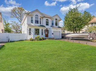 247 51st St, Lindenhurst, NY 11757
