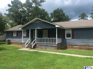 529 Lakeside Ct, Dillon, SC 29536