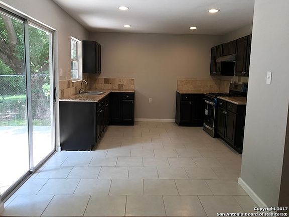 4th image of 12214 La Barca Dr