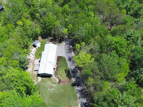 3rd image of 22 Quarry Trail
