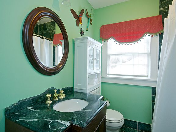 upstairs bathroom