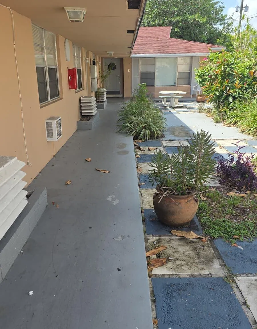 2 bed, 2.0 bath, 840 sqft, $2,000 — Photo 1