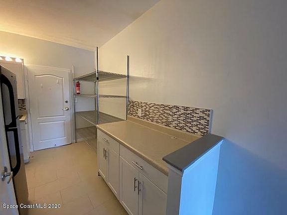 2nd image of 2180 Country Club Dr APT 204