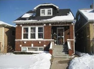 2451 N Parkside Ave, Chicago, IL