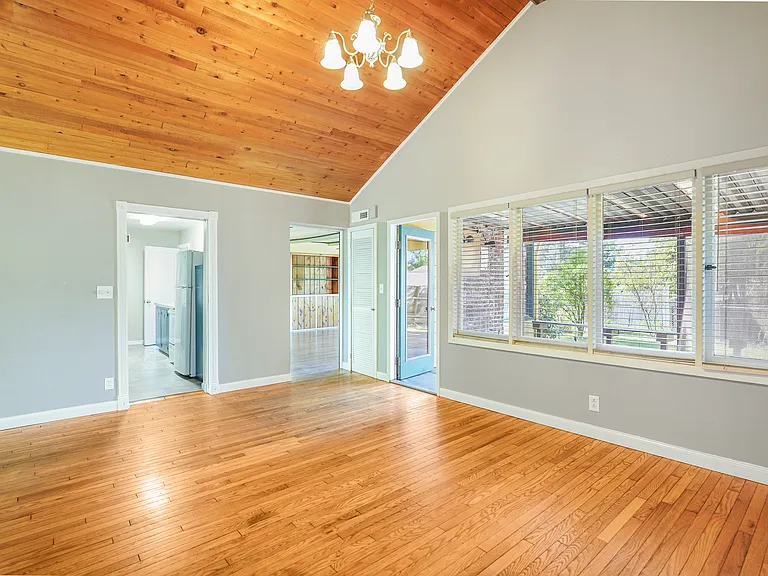 5741 SW Pasadena Dr — Photo 4