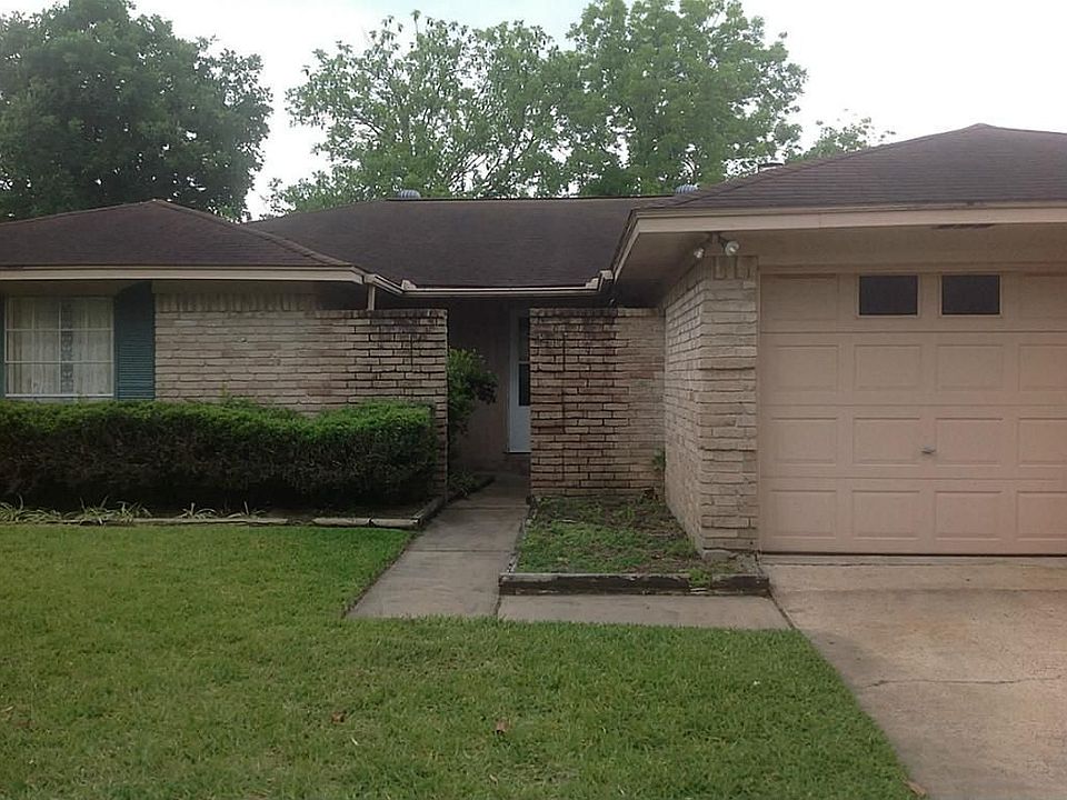 1st image of 22827 Merrymount Dr
