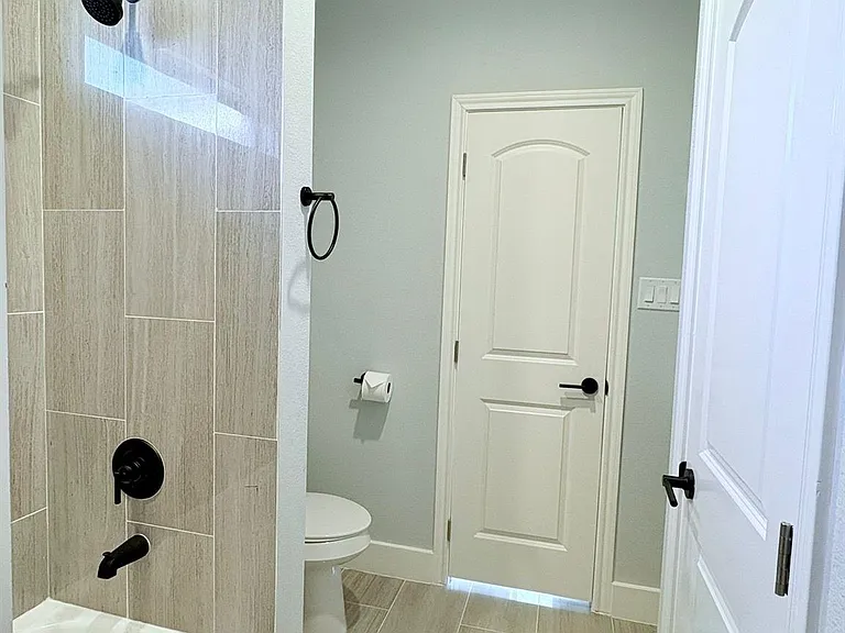 55 Ruskin Dr W — Photo 22