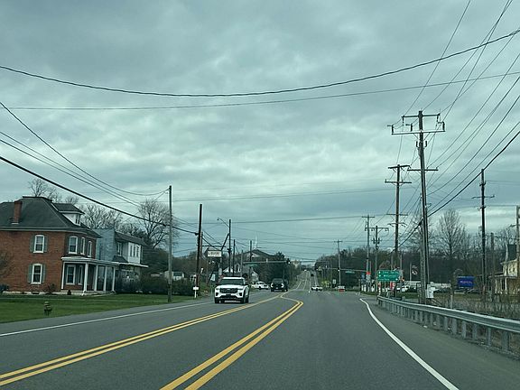 4th image of 16538 National Pike