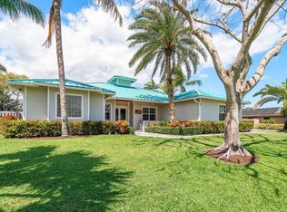 12 SE Paddock Cir, Jupiter, FL 33469