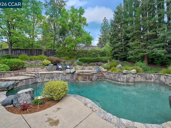304 Livorna Heights Rd, Alamo, CA 94507