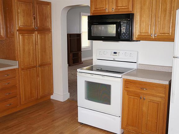 4th image of 106 N Aberley Ave