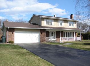 38125 N Golf Ln, Wadsworth, IL 60083
