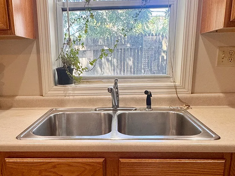 5 Valley St #5 — Photo 7
