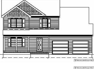 2 Circle Dr, Brick, NJ 08724