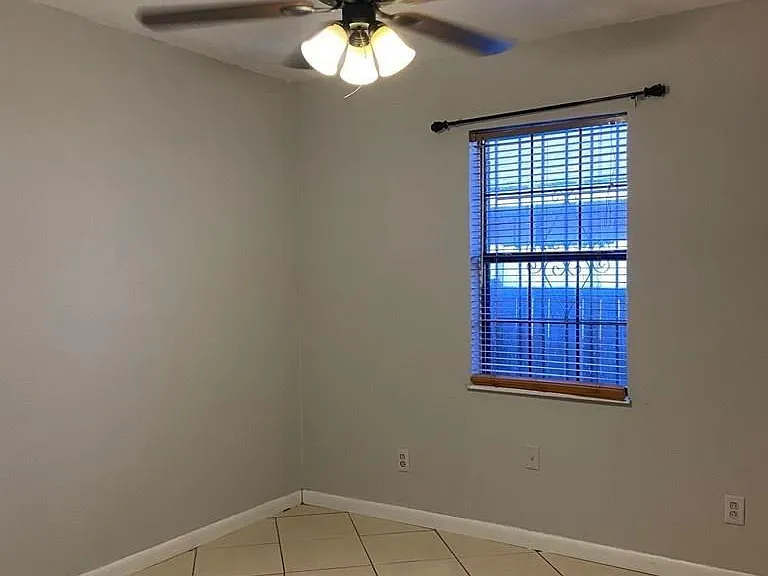 1910 Wyoming Dr — Photo 16