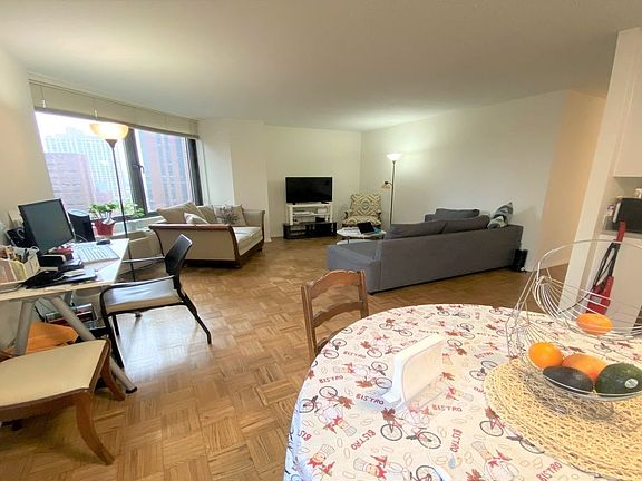 4th image of 1623 3rd Ave APT 10D