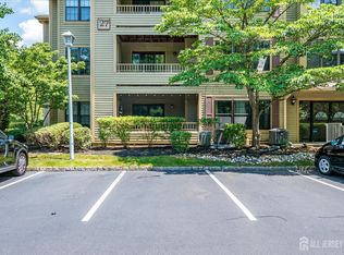 2701 Ridgefield Ct, Helmetta, NJ 08828