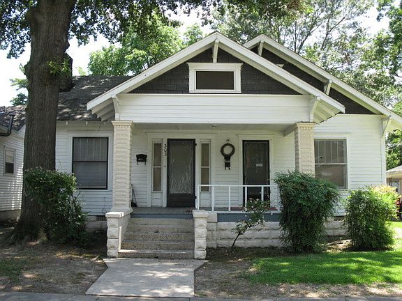 2nd image of 303 W 4th St