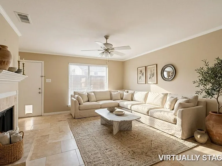 6453 Alisa Ln — Photo 2