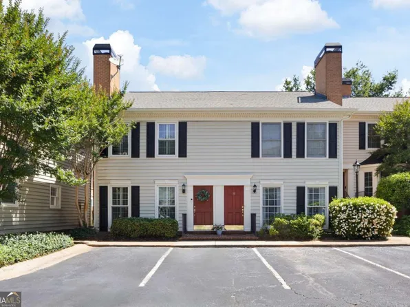 95 Mount Vernon Cir, Sandy Springs, GA 30338