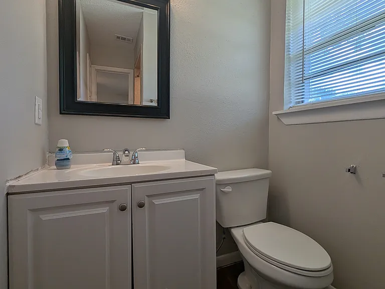 4800 Dunlap Dr — Photo 15