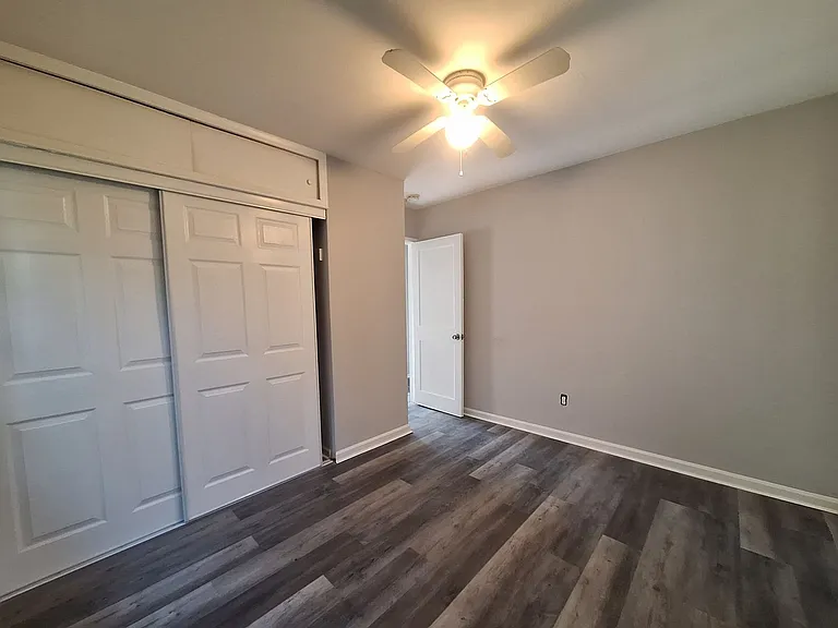 26153 Nagel St — Photo 8
