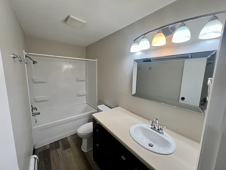 440 S Western Ave #7 — Photo 10