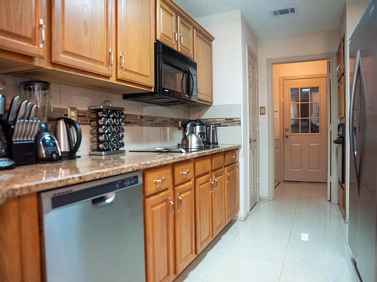 1711 Barbados Dr — Photo 34