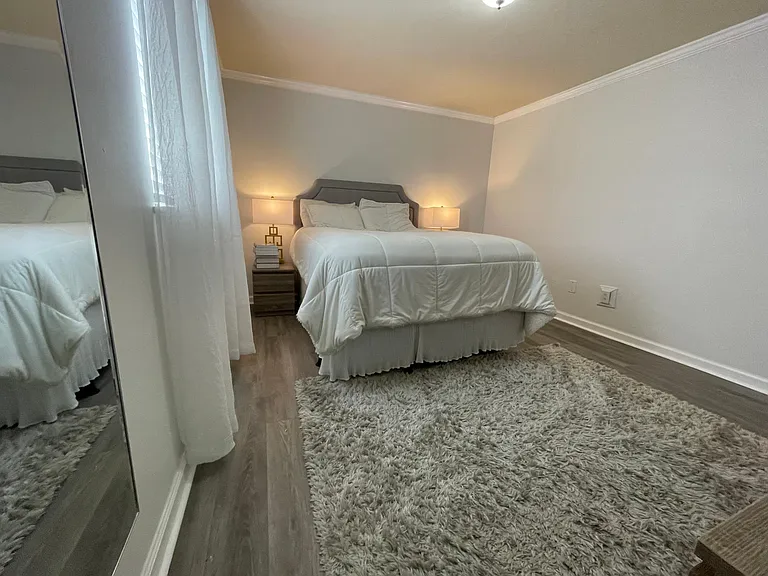 2121 Fairfax Ave #18 — Photo 6