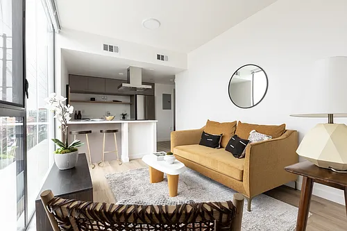 4575 Santa Monica Blvd #205 Photo 1