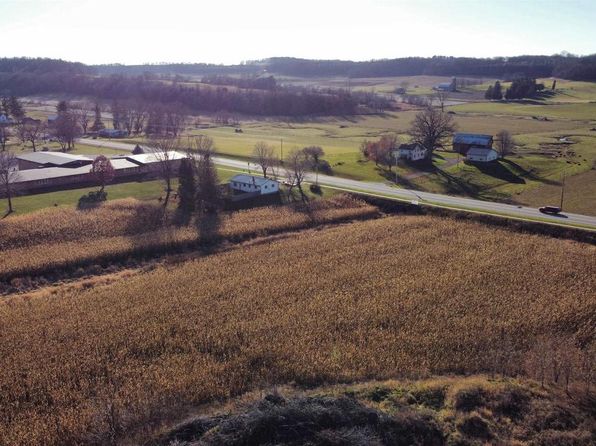  Peak Hill Road, Loganville, WI 53943