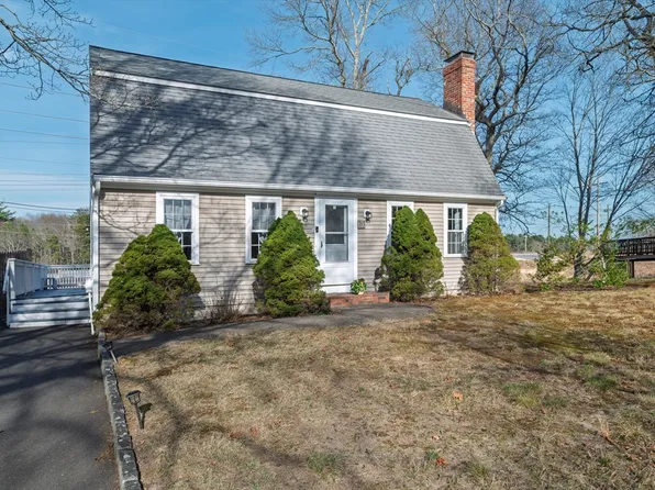 30 Huntington Rd, Plymouth, MA 02360