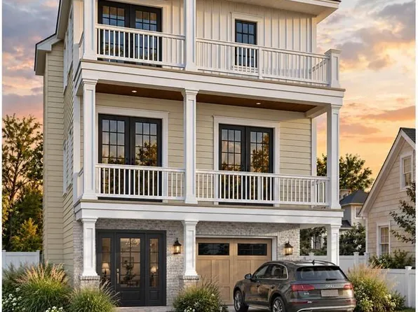 210 N Nassau Ave, Margate, NJ 08402