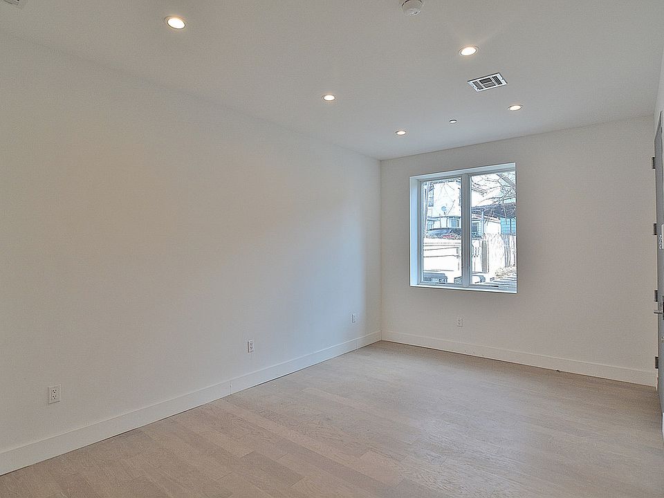 2nd image of 1257 Rogers Ave #B