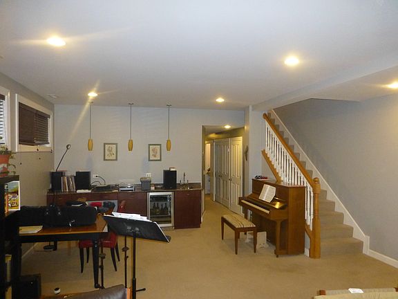 5th image of 1627 N Mozart St APT 1N