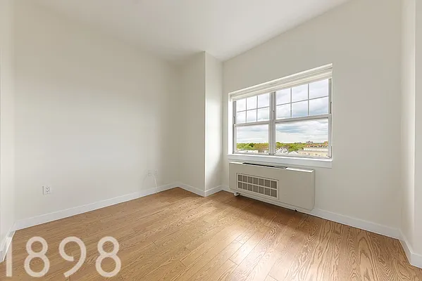 Rented by A&E Real Estate Management | media 19