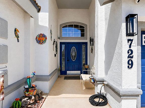 3rd image of 729 Desert Silver Dr
