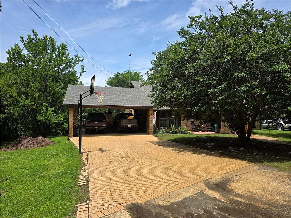 1st image of 423 Pardee Rd