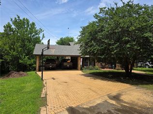 423 Pardee Rd, Campti, LA 71411
